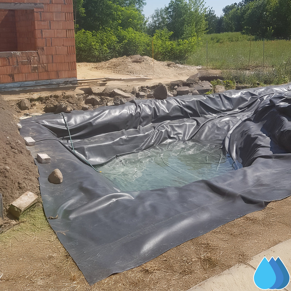 2.5m x 2.5m Pond Liner EPDM Rubber 900 GSM
