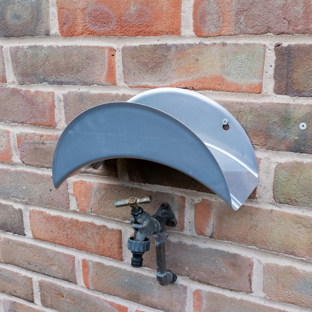Metal Hosepipe Hanger